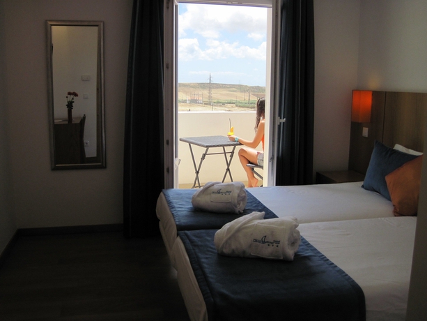 Imagen de la habitación del Hotel Mira Sagres. Foto 8