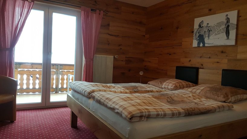 Imagen de la habitación del Hotel Mira, Tujetsch. Foto 11