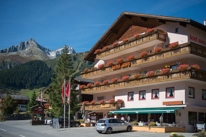 Imagen general del Hotel Mira, Tujetsch. Foto 1