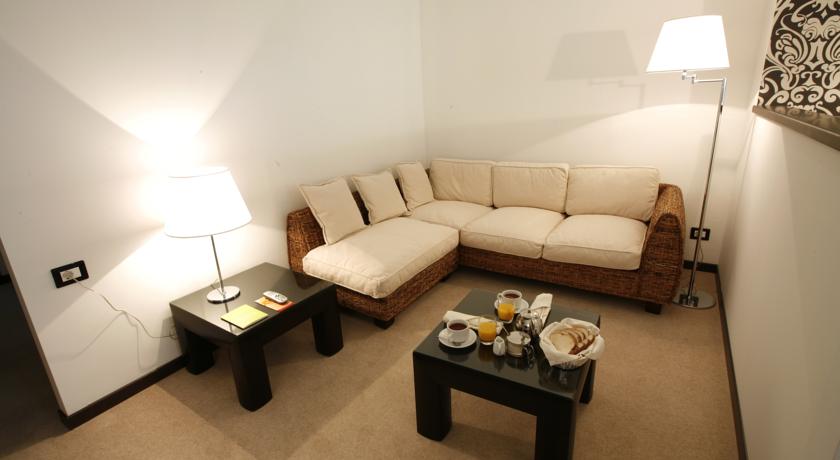 Imagen de la habitación del Hotel Mira, Yuzhno-Sakhalinsk. Foto 3