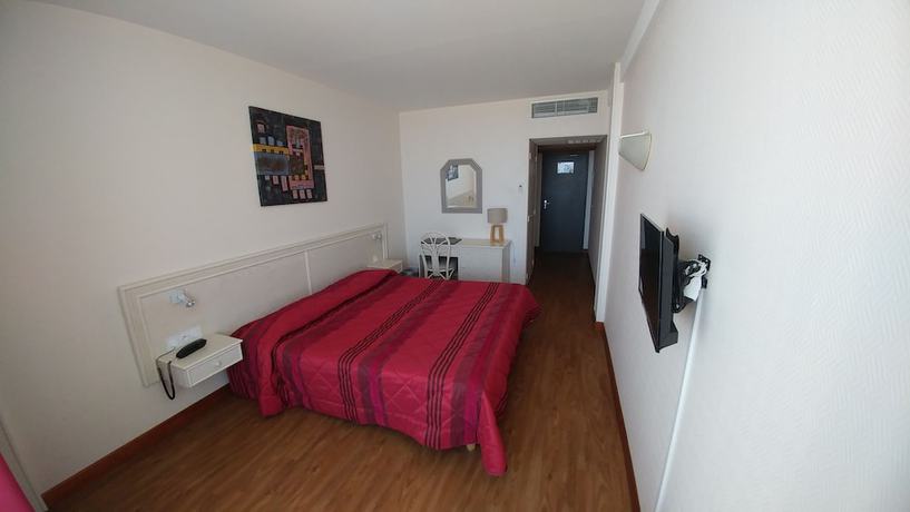 Imagen de la habitación del Hotel Mira-Mar. Foto 9