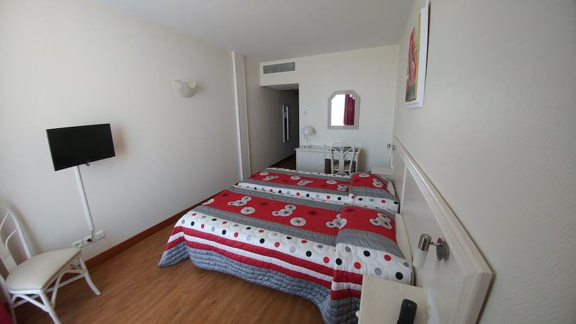 Imagen de la habitación del Hotel Mira-Mar. Foto 11