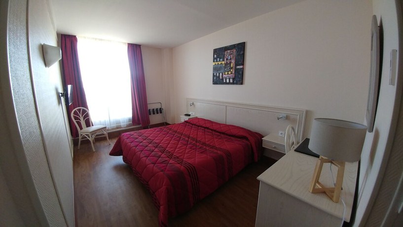 Imagen de la habitación del Hotel Mira-Mar. Foto 17