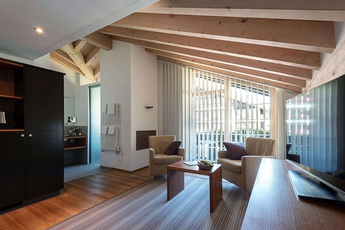 Imagen de la habitación del Hotel Mirabeau Alpine. Foto 6