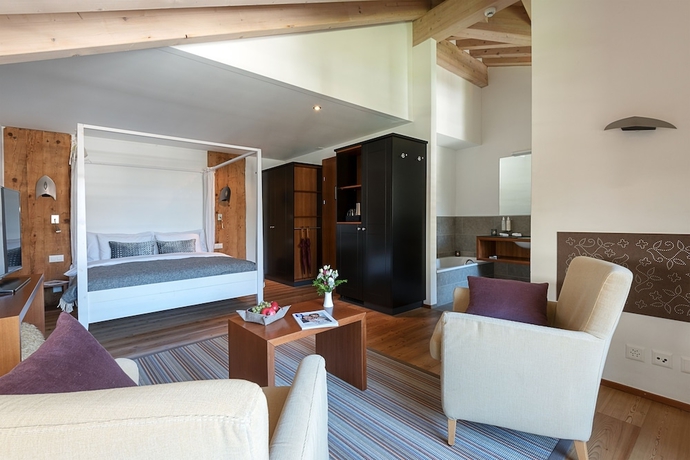 Imagen de la habitación del Hotel Mirabeau Alpine. Foto 7