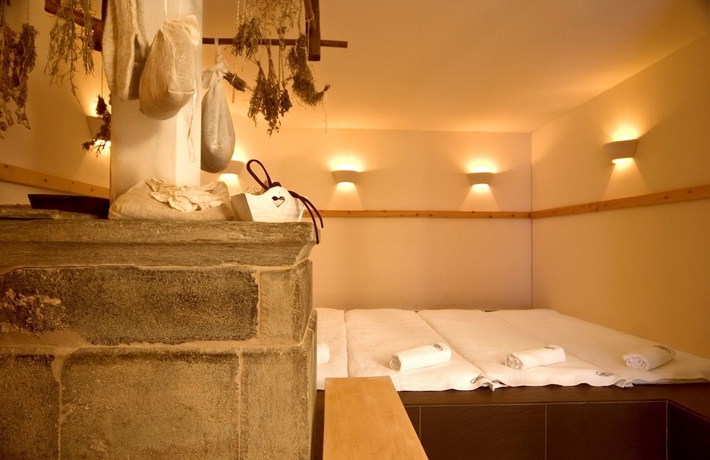 Imagen de la piscina del Hotel Mirabeau Alpine. Foto 19