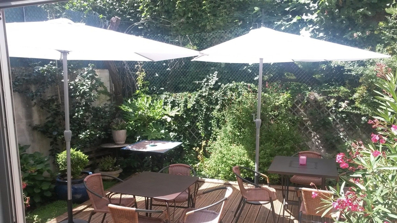 Imagen de los exteriores del Hotel Mirabeau, Tours. Foto 13