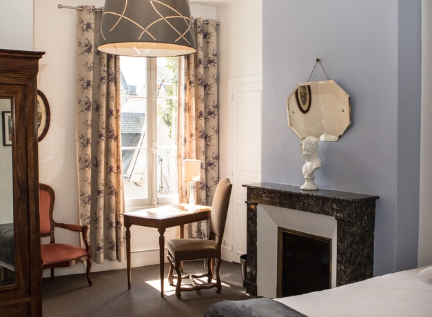 Imagen de la habitación del Hotel Mirabeau, Tours. Foto 3