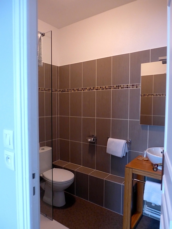 Imagen de la habitación del Hotel Mirabeau, Tours. Foto 7