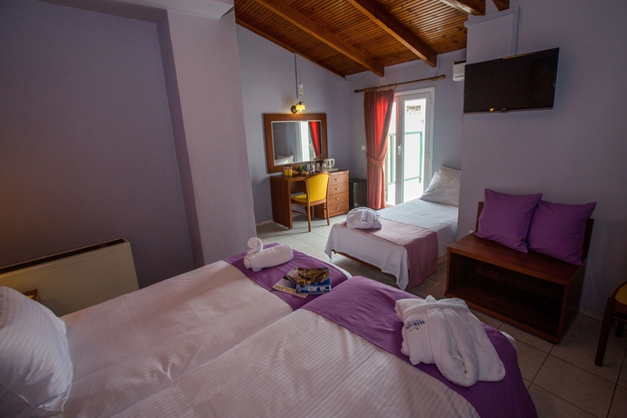 Imagen de la habitación del Hotel Mirabel CityCenter. Foto 12