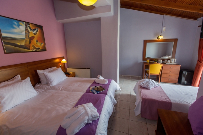 Imagen de la habitación del Hotel Mirabel CityCenter. Foto 14