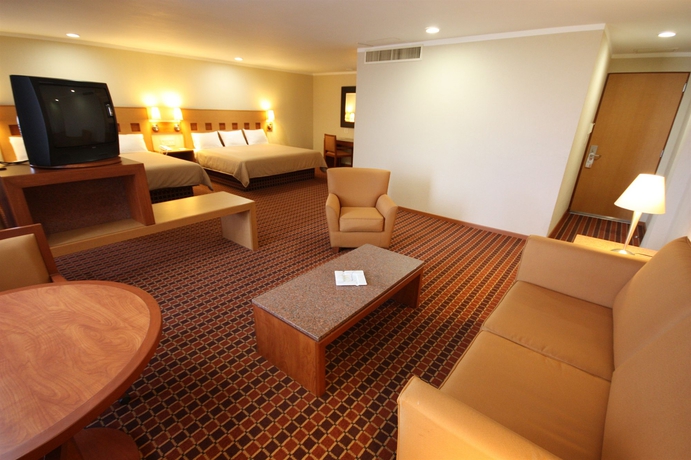 Imagen de los interiores del Hotel Mirabel. Foto 15