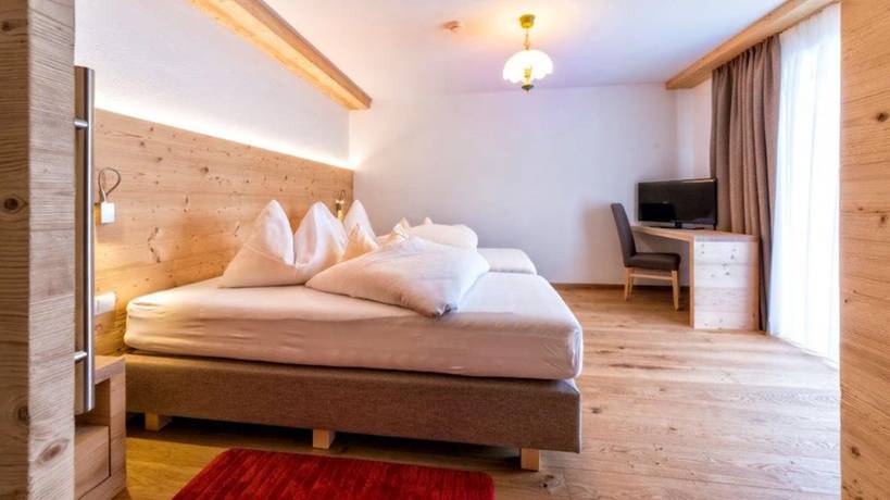 Imagen de la habitación del Hotel Mirabel, San Vigilio. Foto 17