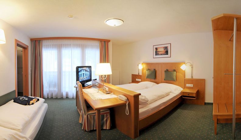 Imagen de la habitación del Hotel Mirabel, San Vigilio. Foto 18