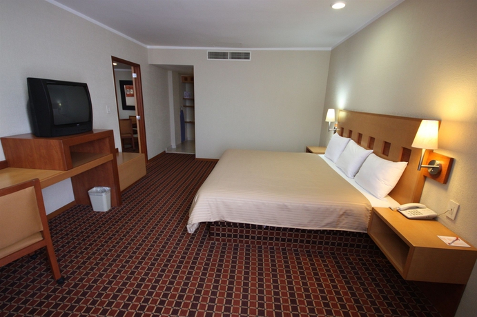 Imagen de la habitación del Hotel Mirabel, Santiago de Queretaro. Foto 6