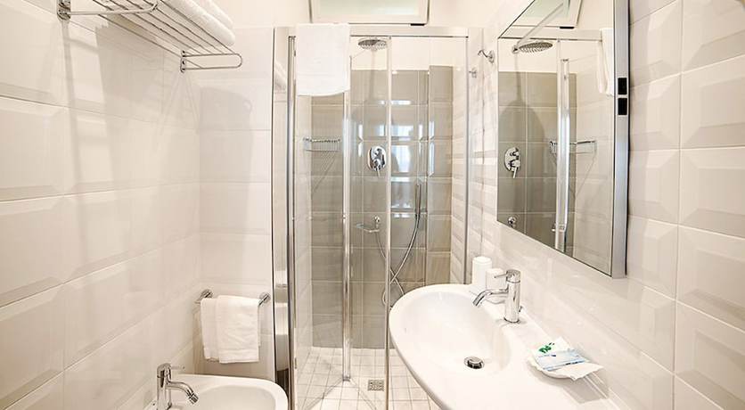 Imagen de la habitación del Hotel Mirabel, Viserba. Foto 7