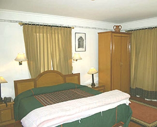 Imagen de la habitación del Hotel Mirabel resort. Foto 3