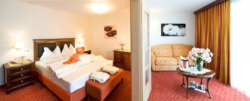 Imagen de la habitación del Hotel Mirabell Alpine Garden Resort. Foto 3