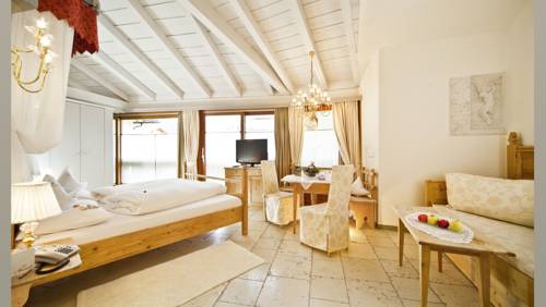 Imagen de la habitación del Hotel Mirabell Dolomiten Wellness Residenz. Foto 10