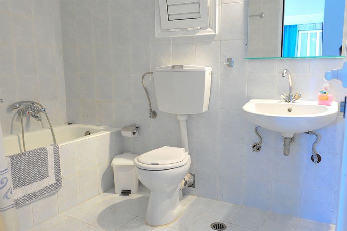 Imagen de los interiores del Hotel Mirabella Apartments. Foto 13