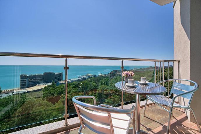 Imagen de los exteriores del Hotel Mirabelle - All Inclusive by Astoria Collection. Foto 11