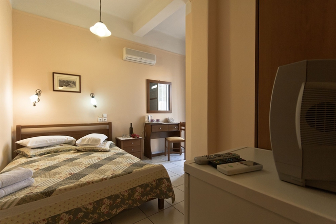 Imagen de la habitación del Hotel Mirabello, Heraklion. Foto 2