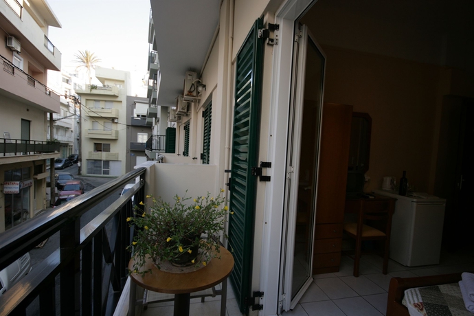 Imagen de la habitación del Hotel Mirabello, Heraklion. Foto 5
