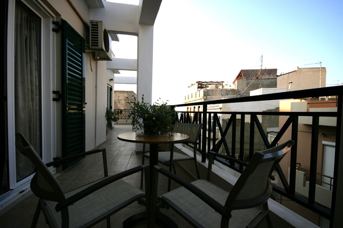 Imagen de los exteriores del Hotel Mirabello, Heraklion. Foto 14