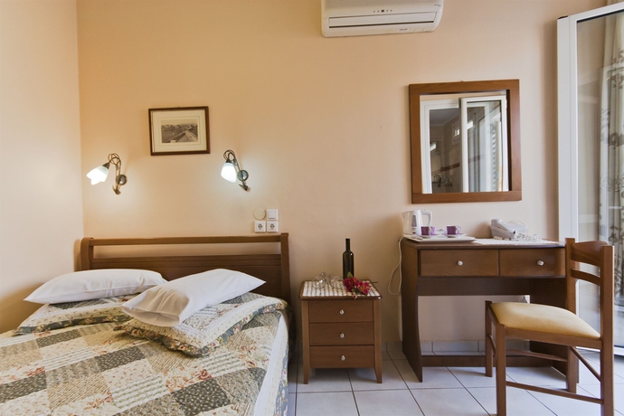 Imagen de la habitación del Hotel Mirabello, Heraklion. Foto 6