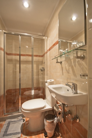 Imagen de la habitación del Hotel Mirabello, Heraklion. Foto 11