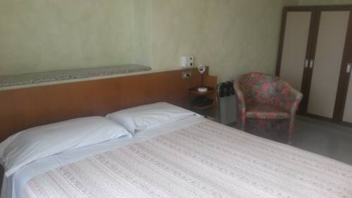 Imagen de la habitación del Hotel Mirabello, Sirmione. Foto 3