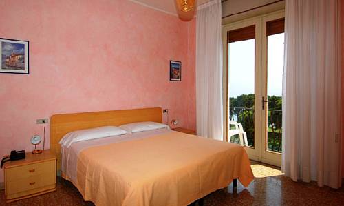 Imagen de la habitación del Hotel Mirabello, Sirmione. Foto 10