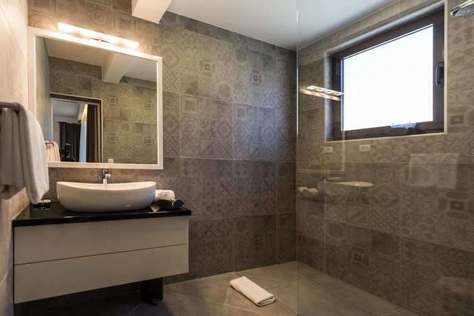 Imagen de la habitación del Hotel Mirabilis Residence. Foto 5