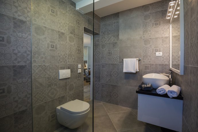 Imagen de la habitación del Hotel Mirabilis Residence. Foto 15