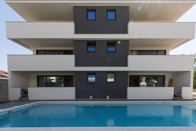 Imagen de la piscina del Hotel Mirabilis Residence. Foto 19