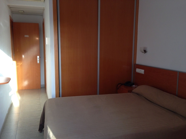 Imagen de la habitación del Hotel Mirablau. Foto 6