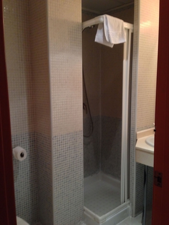 Imagen de la habitación del Hotel Mirablau. Foto 9