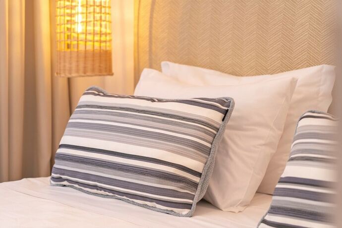 Imagen general del Hotel Mirablue Luxury Residences. Foto 5