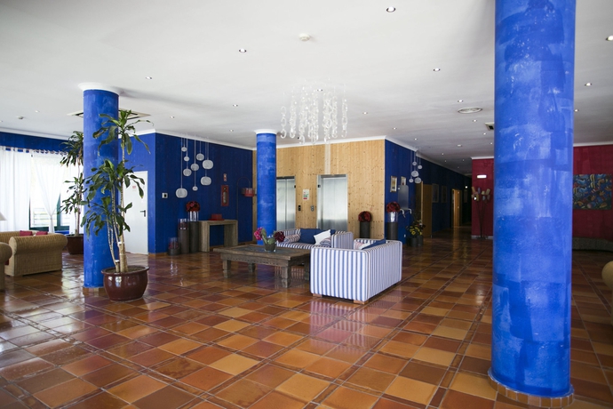 Imagen de los interiores del Hotel Mirachoro Carvoeiro. Foto 5