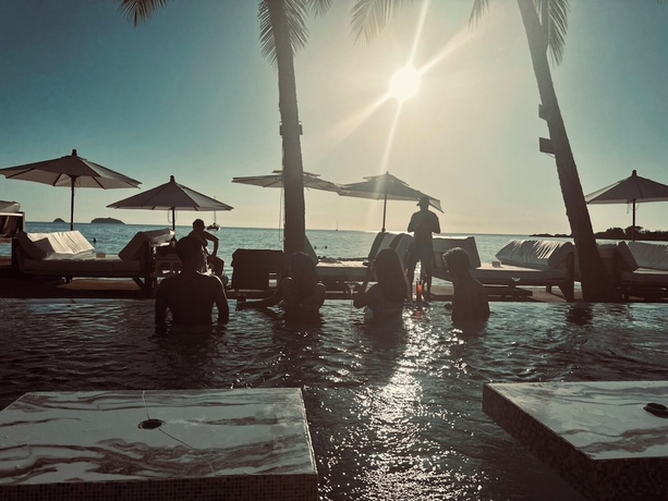 Imagen de la piscina del Hotel Miracle BeachClub Lux Sunbedandfree credit. Foto 7
