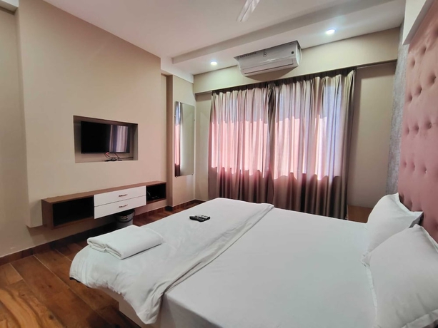 Imagen de la habitación del Hotel Miracle. Foto 6