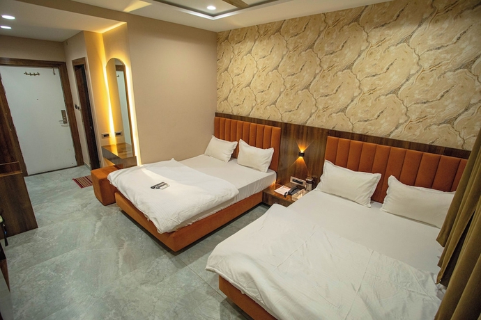 Imagen de la habitación del Hotel Miracle. Foto 15