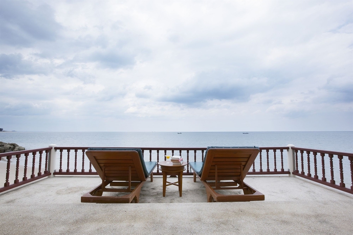 Imagen de los exteriores del Hotel Miracle Island Resort. Foto 7