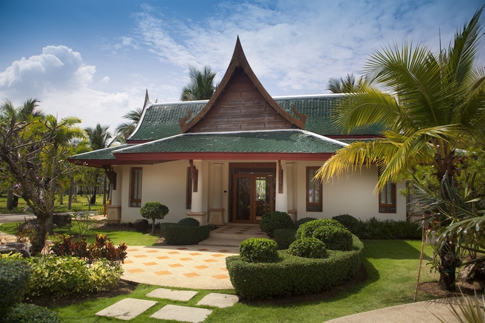 Imagen de los exteriores del Hotel Miracle Island Resort. Foto 11