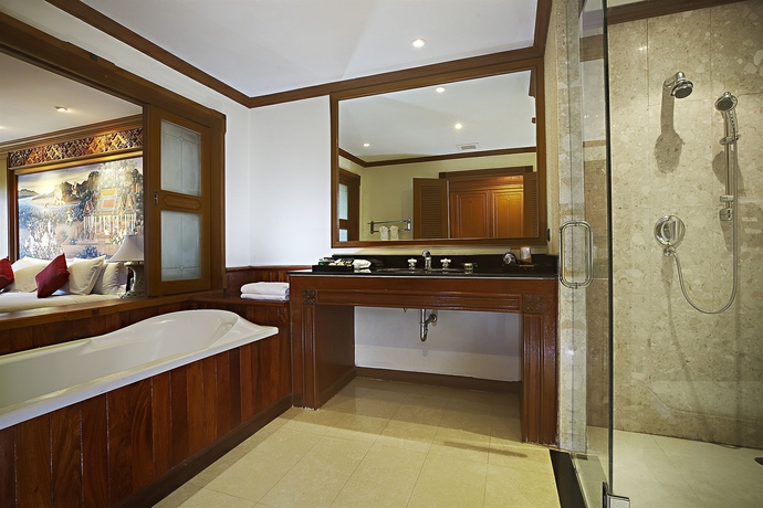 Imagen de la habitación del Hotel Miracle Island Resort. Foto 4
