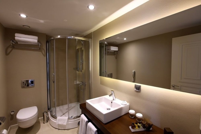 Imagen de la habitación del Hotel Miracle Istanbul Asia Airport Hotel and Spa. Foto 2