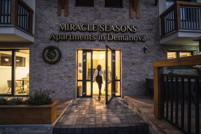 Imagen de los interiores del Hotel Miracle Seasons. Foto 14