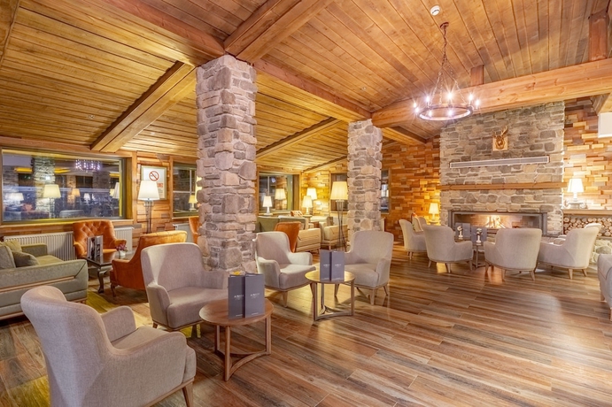 Imagen de los interiores del Hotel Mirada Del Lago. Foto 18