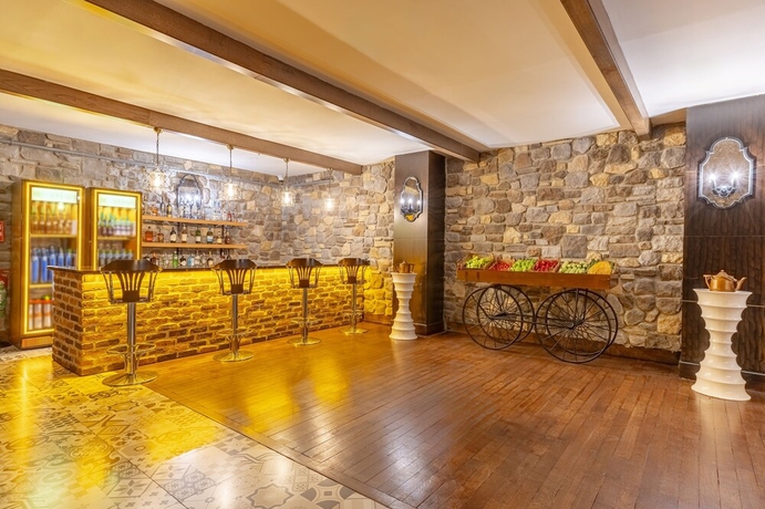 Imagen del bar/restaurante del Hotel Mirada Del Lago. Foto 1
