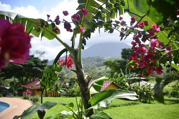 Imagen de los exteriores del Hotel Miradas Arenal and Hotsprings. Foto 10